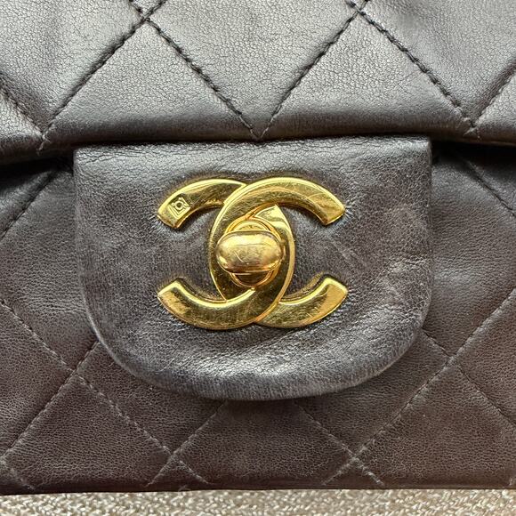 Vintage Chanel Medium Dark Brown Lambskin 24k Gold Plated Double Flap Bag - Picture 5 of 16